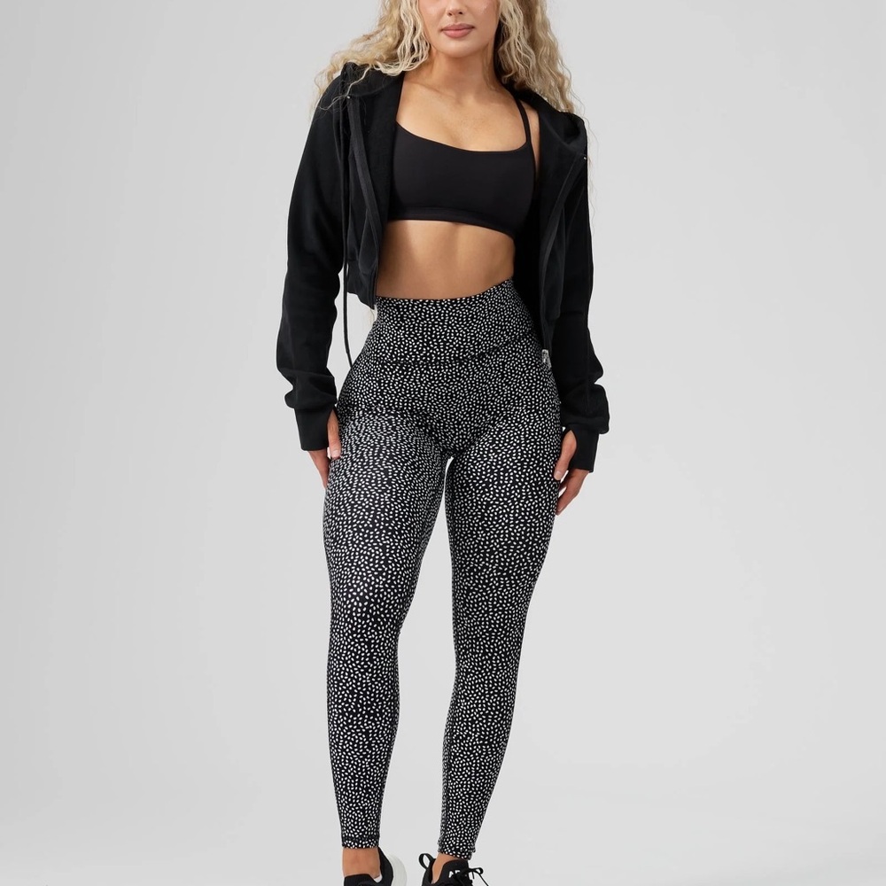 BuffBunny Black Bossy Print Leggings